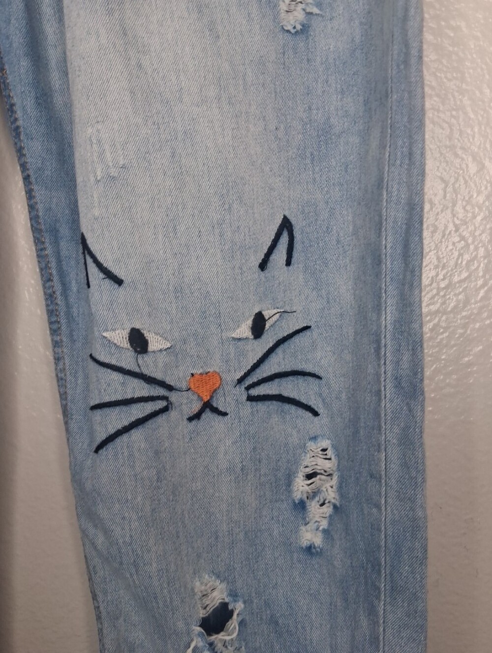 Boho Bundle -2 Cropped Jeans Embroidered Cat Y2K Inspired High Rise Pull-On M - Picture 8 of 16